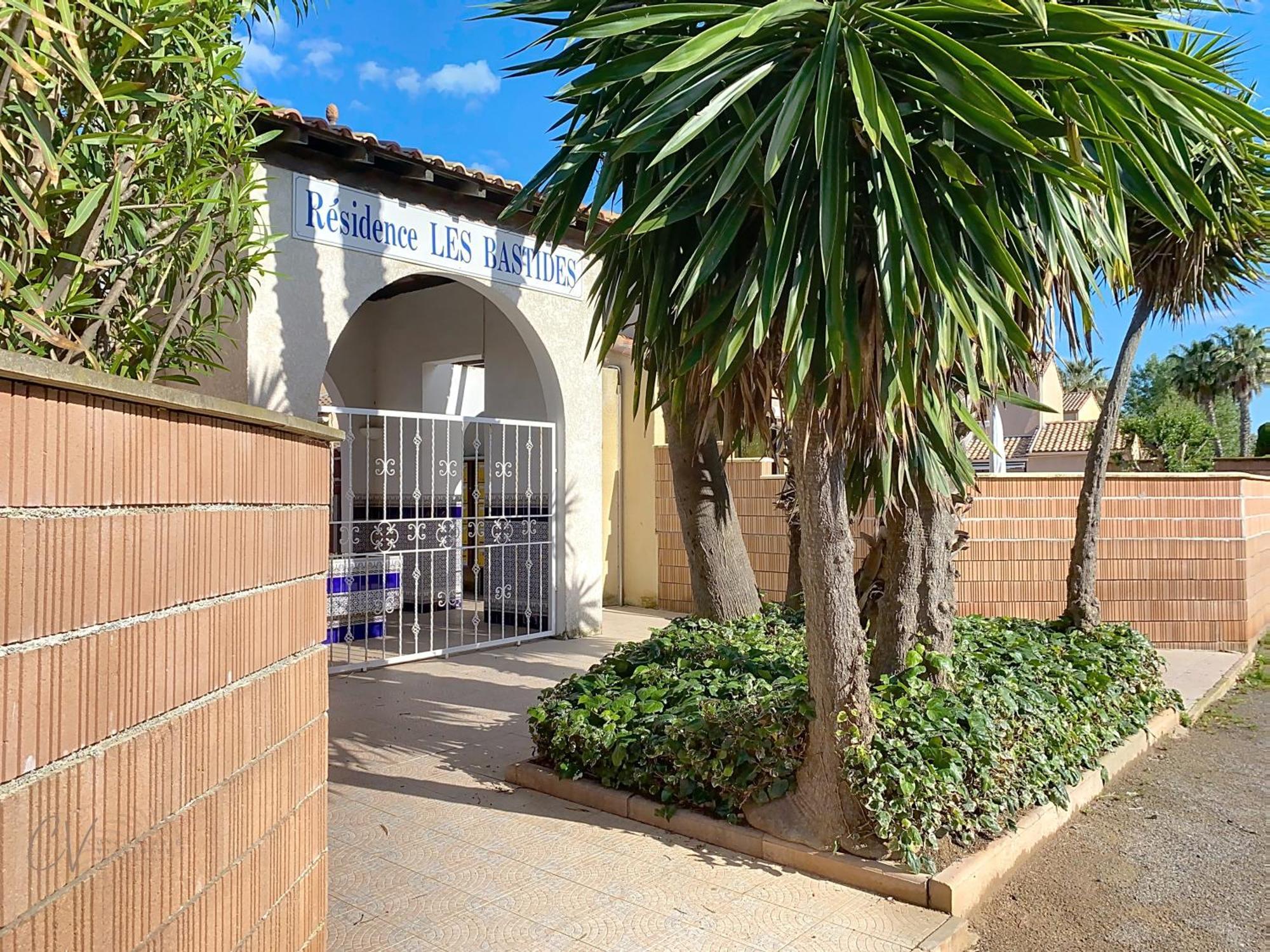 Petit Coin De Paradis Dans Residence Avec Piscine Vias Exterior foto