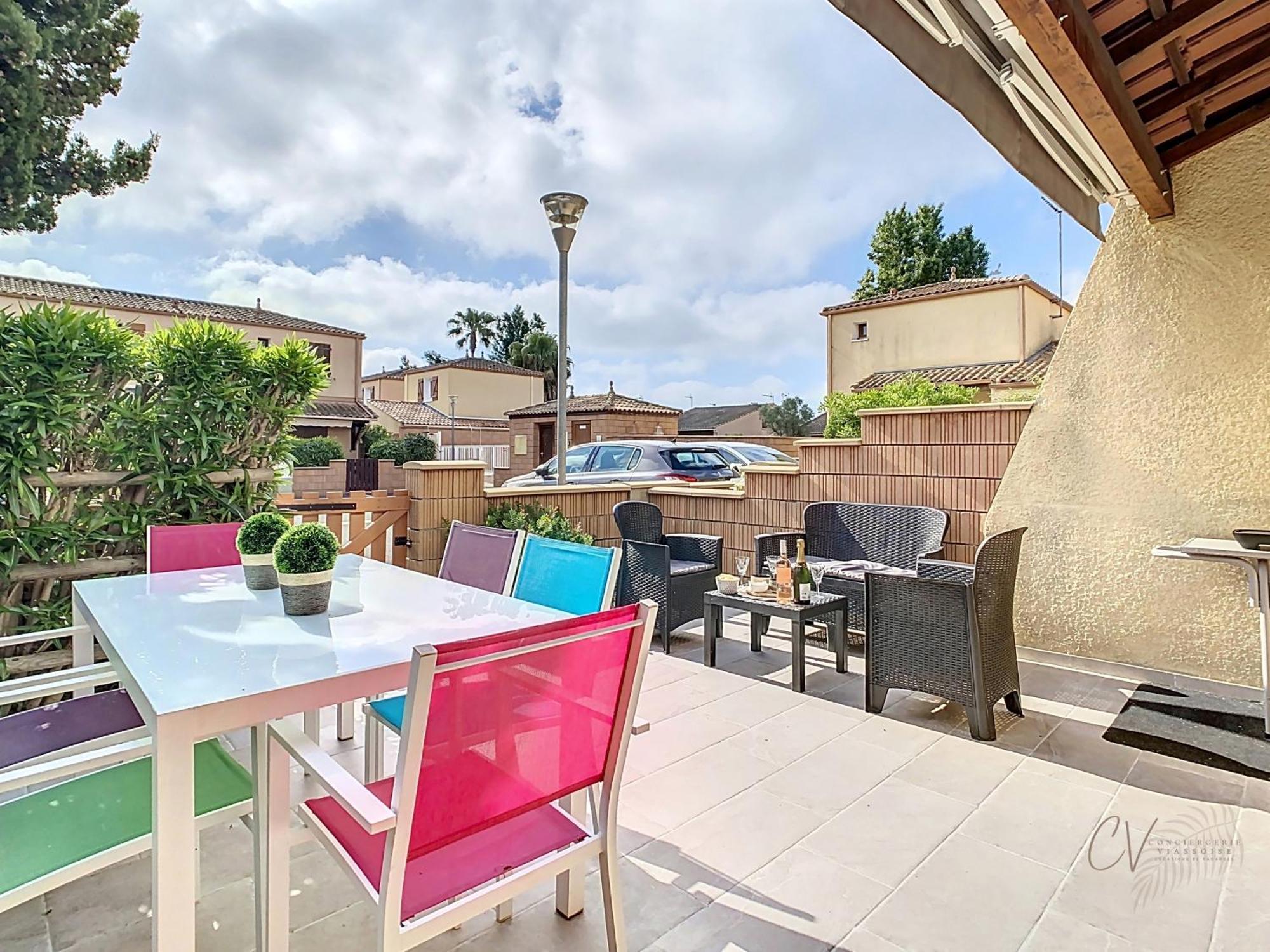 Petit Coin De Paradis Dans Residence Avec Piscine Vias Exterior foto
