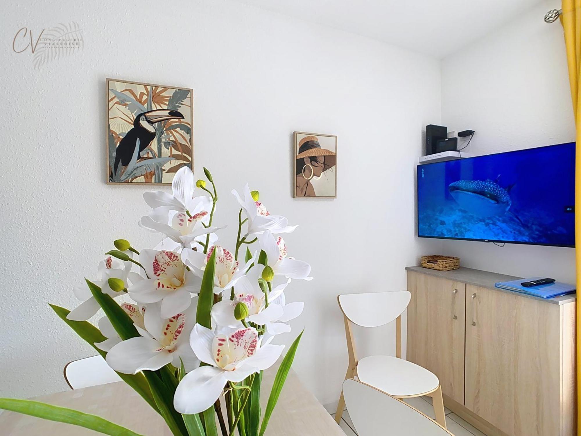 Petit Coin De Paradis Dans Residence Avec Piscine Vias Exterior foto