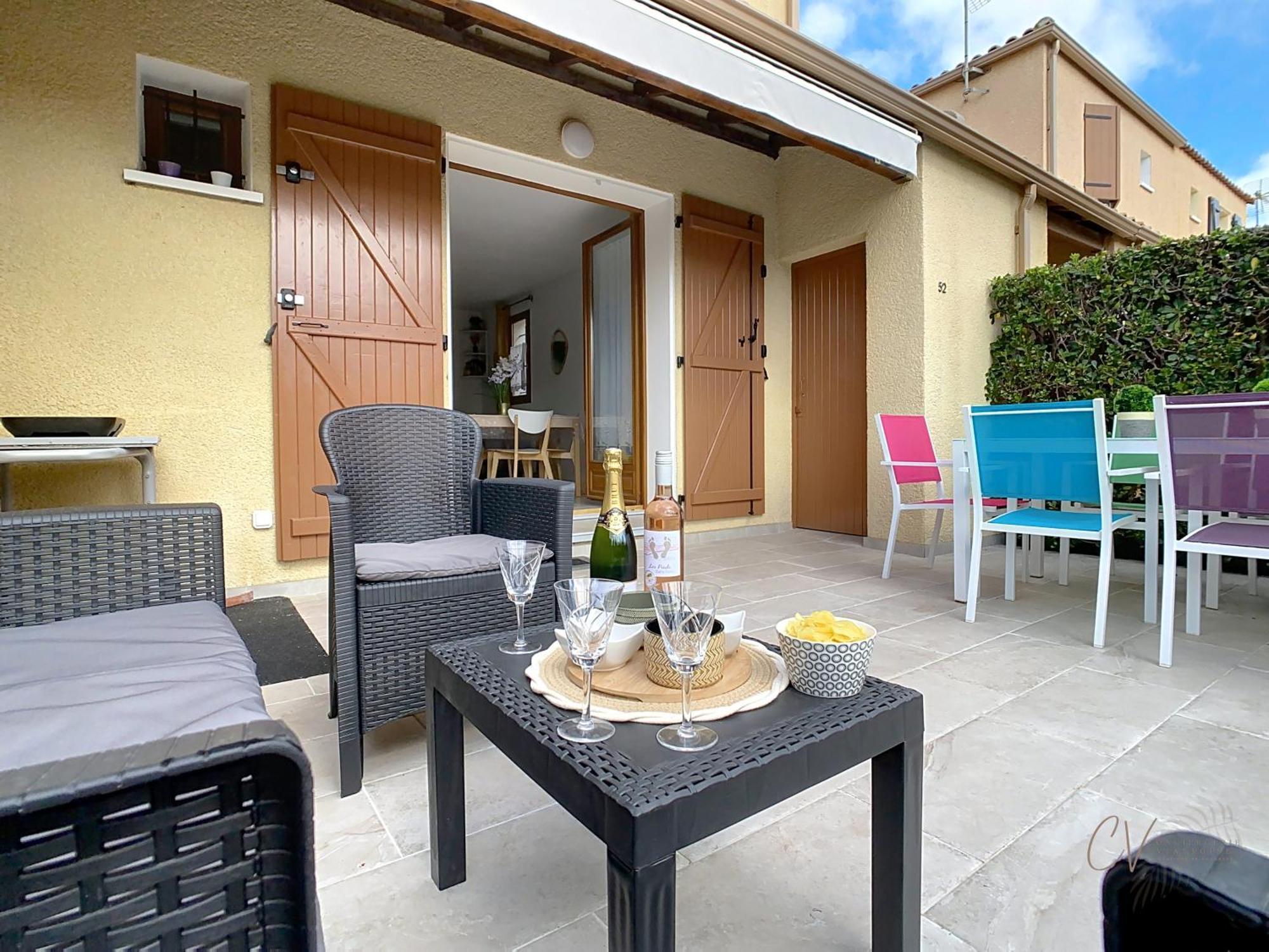 Petit Coin De Paradis Dans Residence Avec Piscine Vias Exterior foto