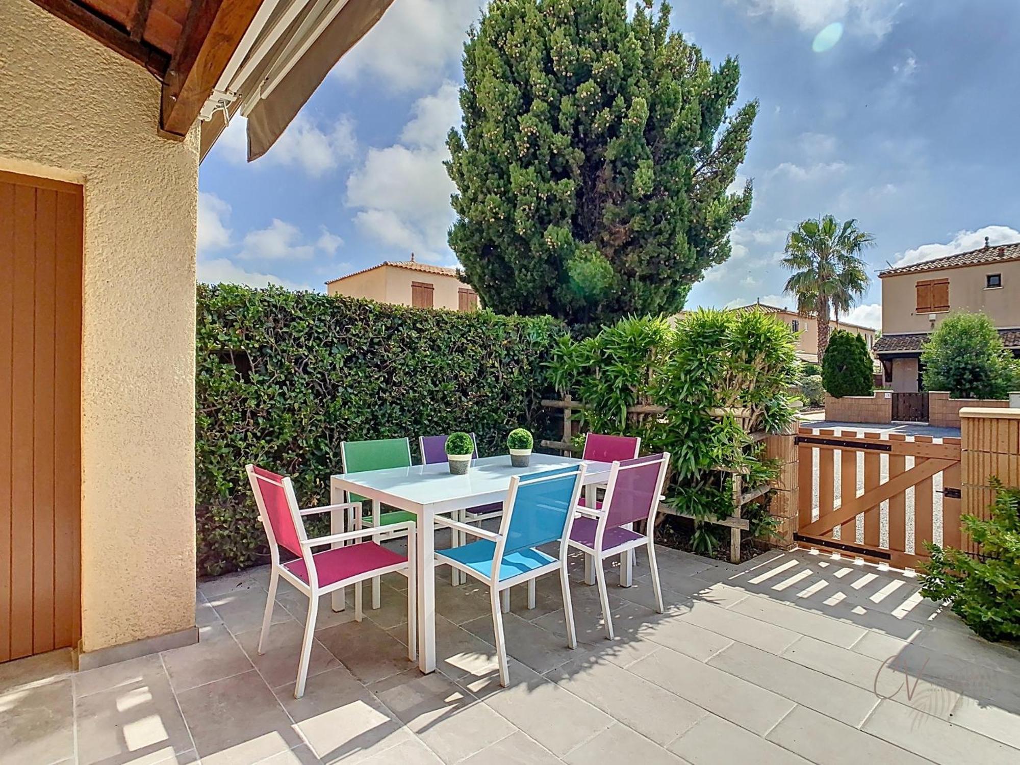 Petit Coin De Paradis Dans Residence Avec Piscine Vias Exterior foto